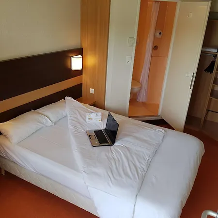 Отель Premiere Classe Amiens - Глизи