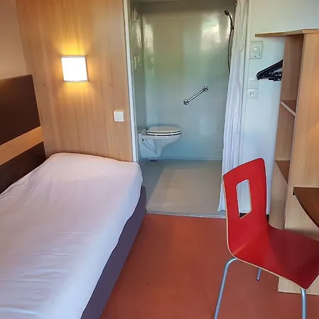 Premiere Classe Amiens Est - *