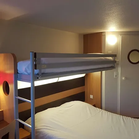 Premiere Classe Amiens - Глизи