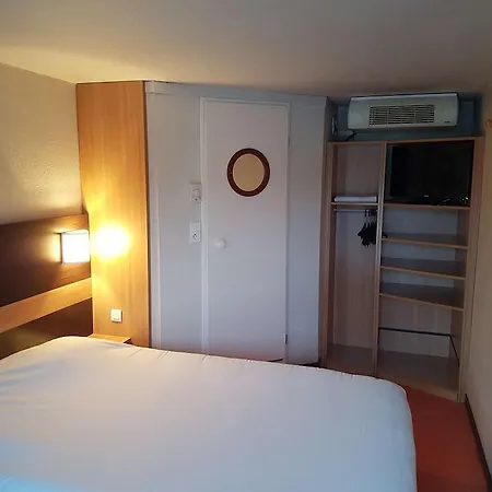 Premiere Classe Amiens Est - Hotel