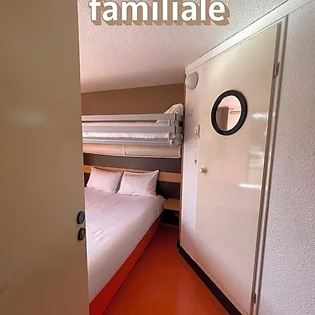 Otel Premiere Classe Amiens Est -
