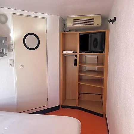 Premiere Classe Amiens Est - Otel
